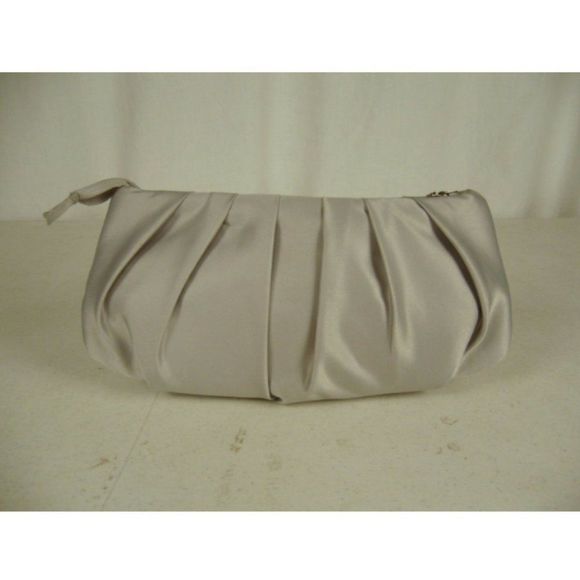 New with Tags!!! Sasha Silver Polyester Clutch - Picture 2 of 2